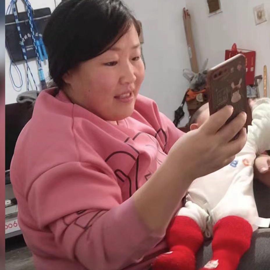 文丽吃不饱