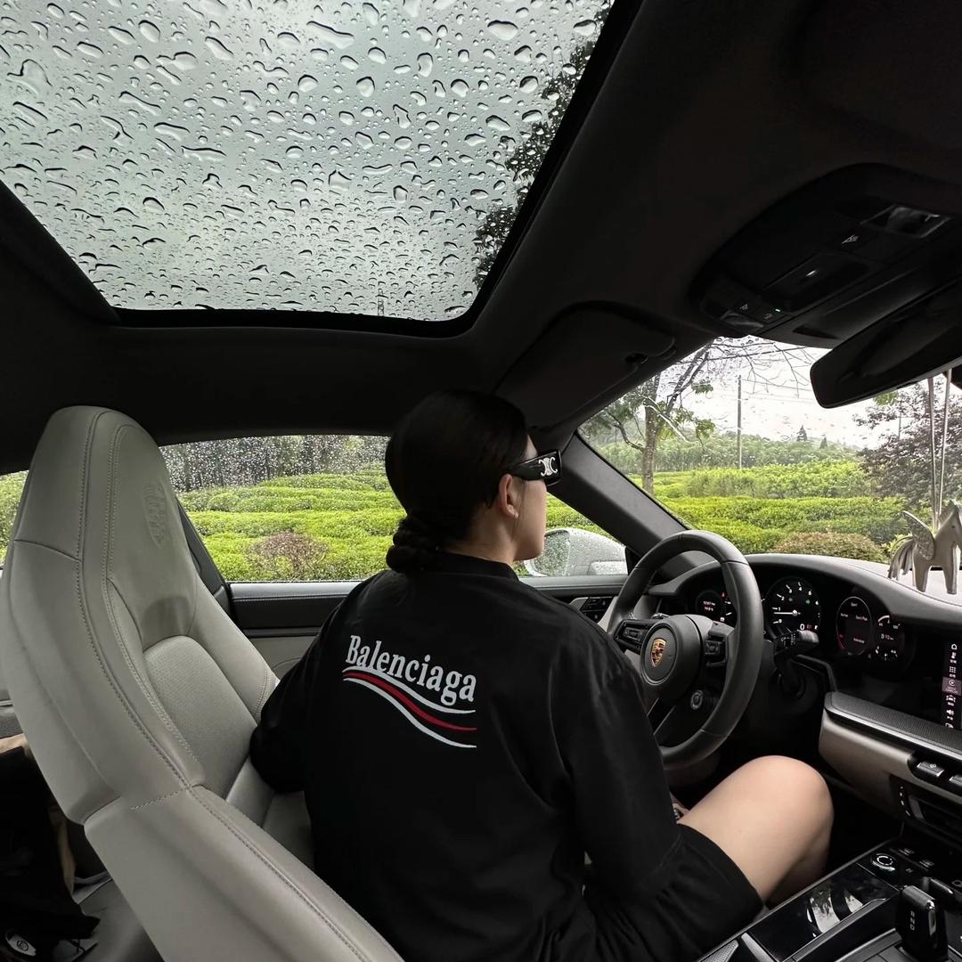 不会开飞机的扎克