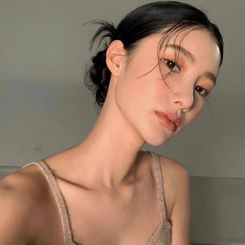 杨漂亮/.