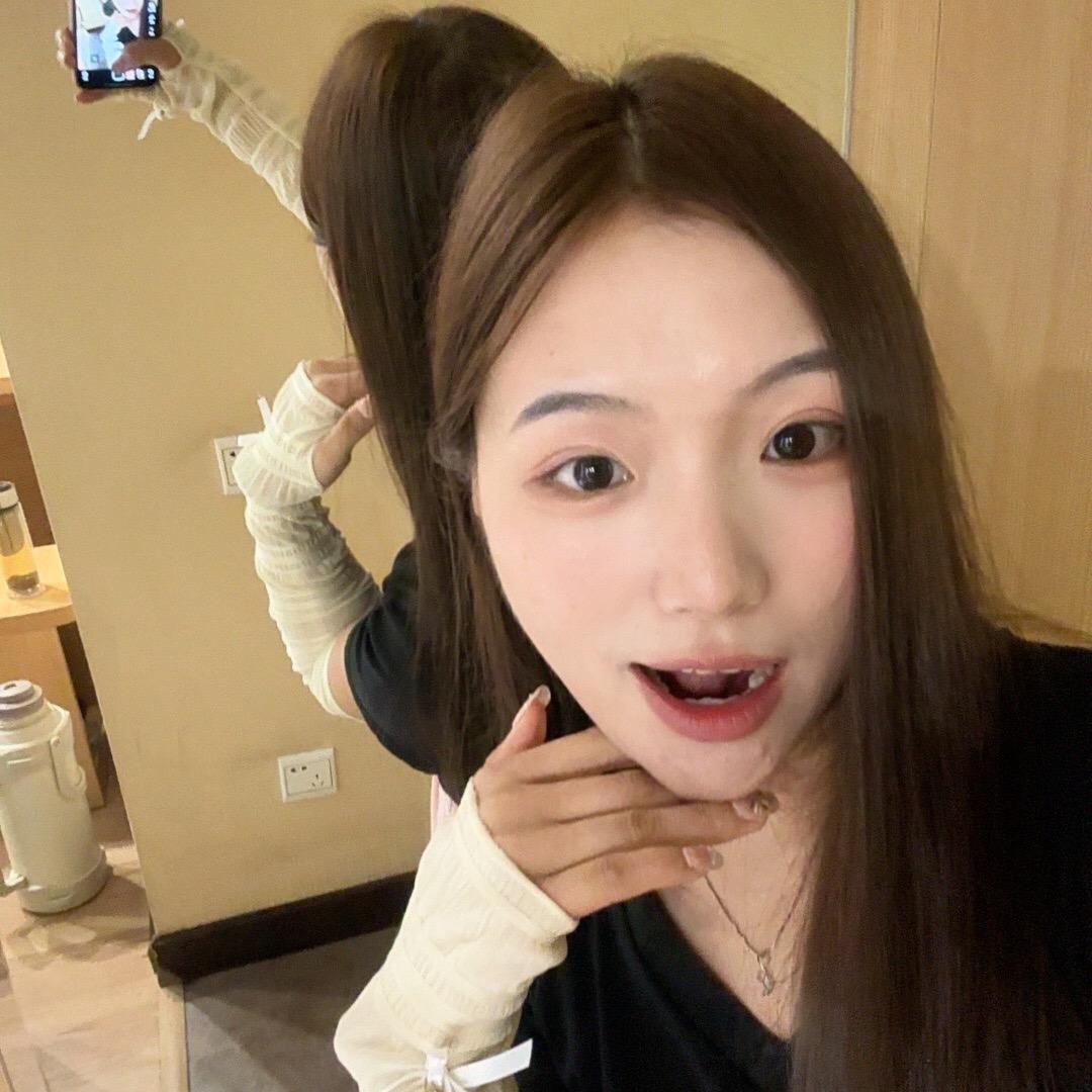 七七