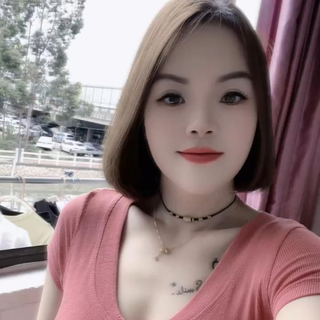 不黏人的小妖精👒