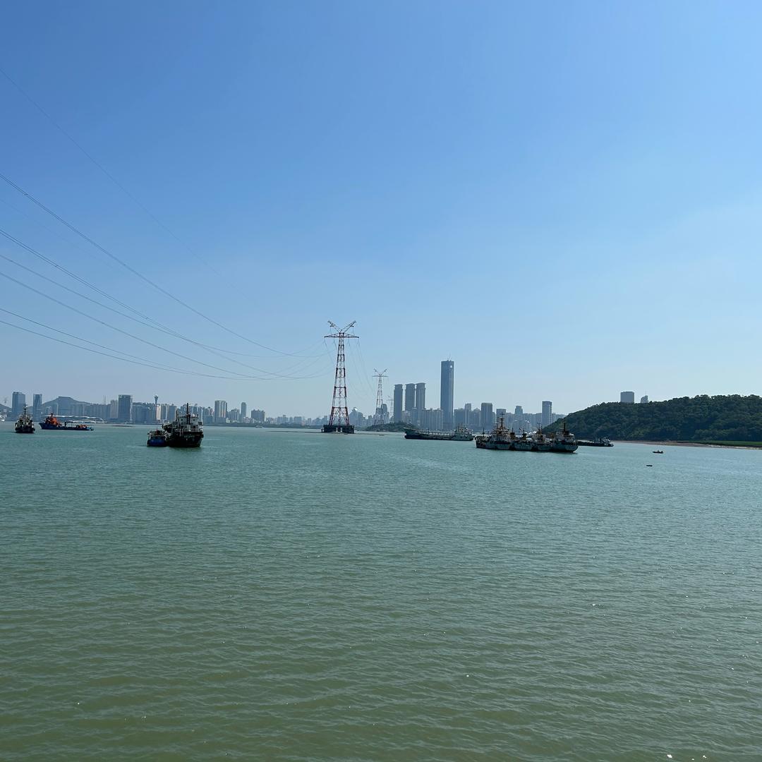 易小姐想你