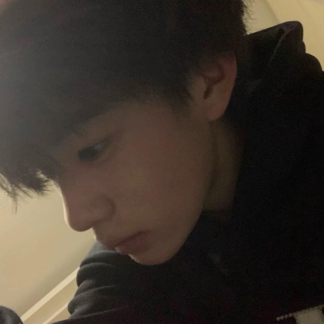 辉