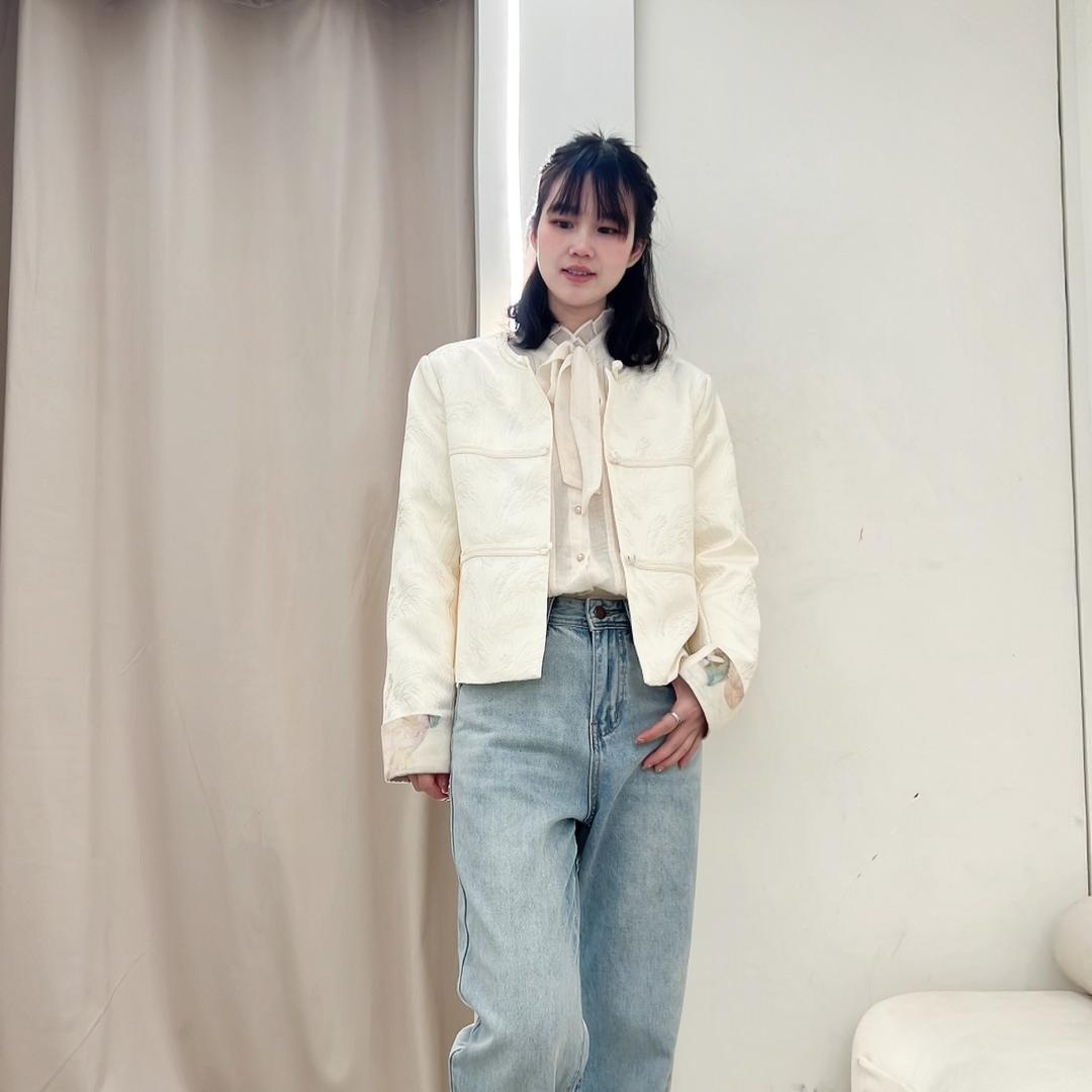 初遇女装服饰店