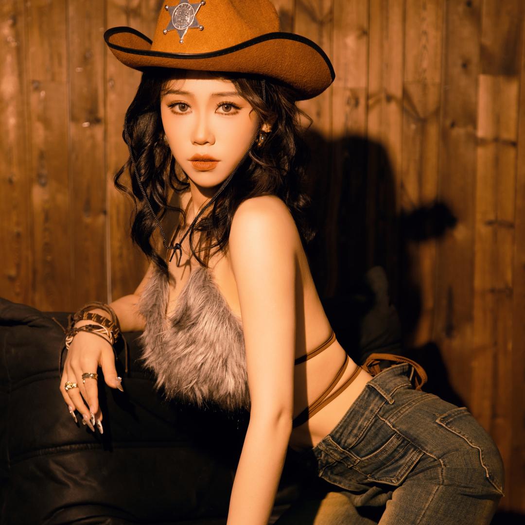 二琳琳吗