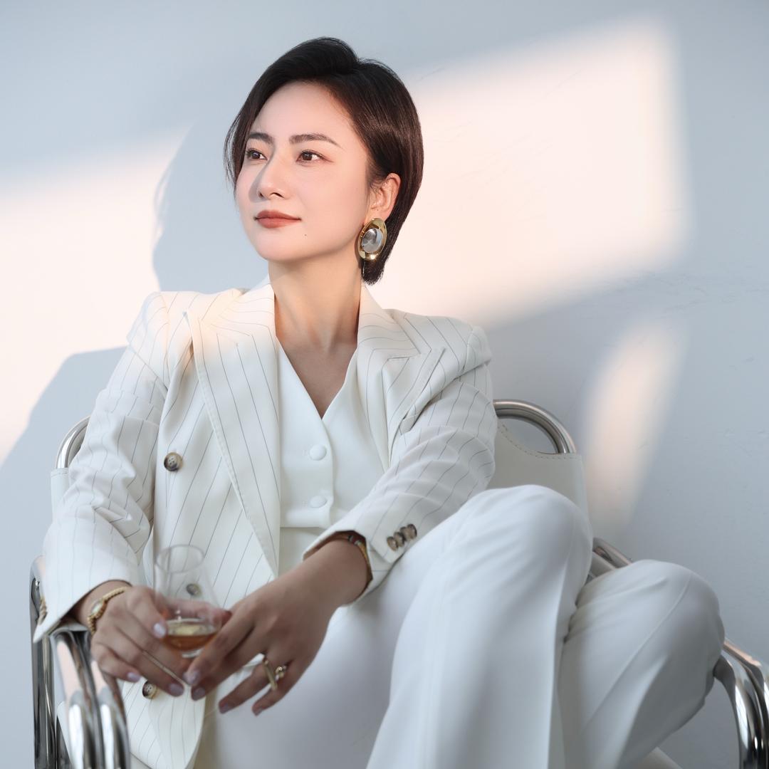 威醺的Nancy