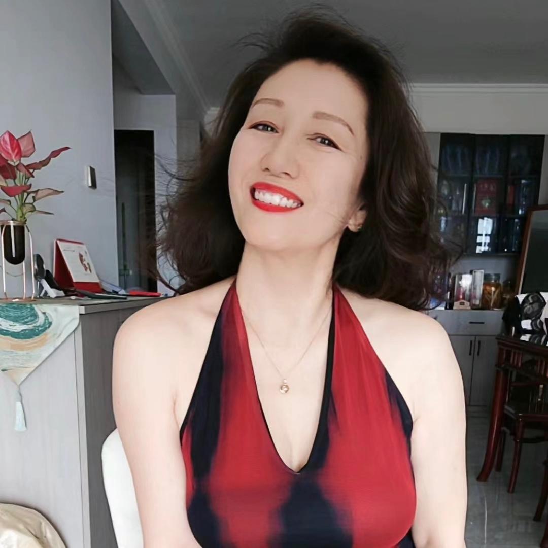 徐芳雅