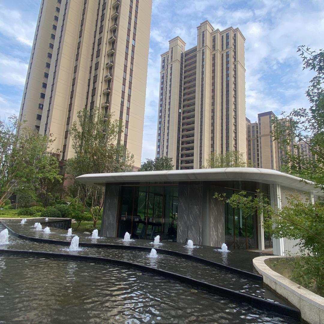 合鑫·悦珑湾 现房 有证