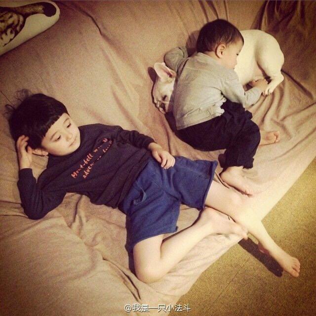 草莓慕斯牛奶咖