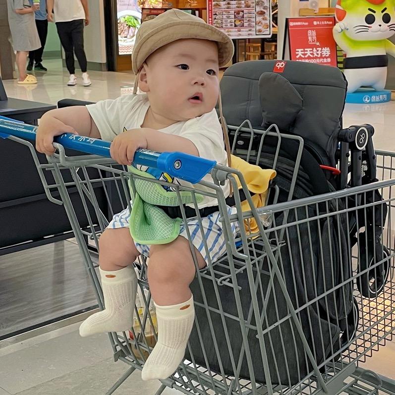 一只小阿包