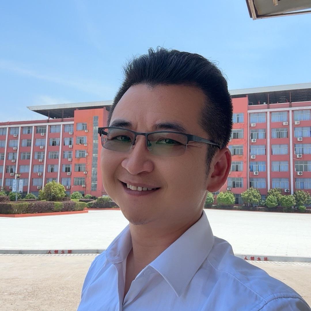 教语文的黄老师
