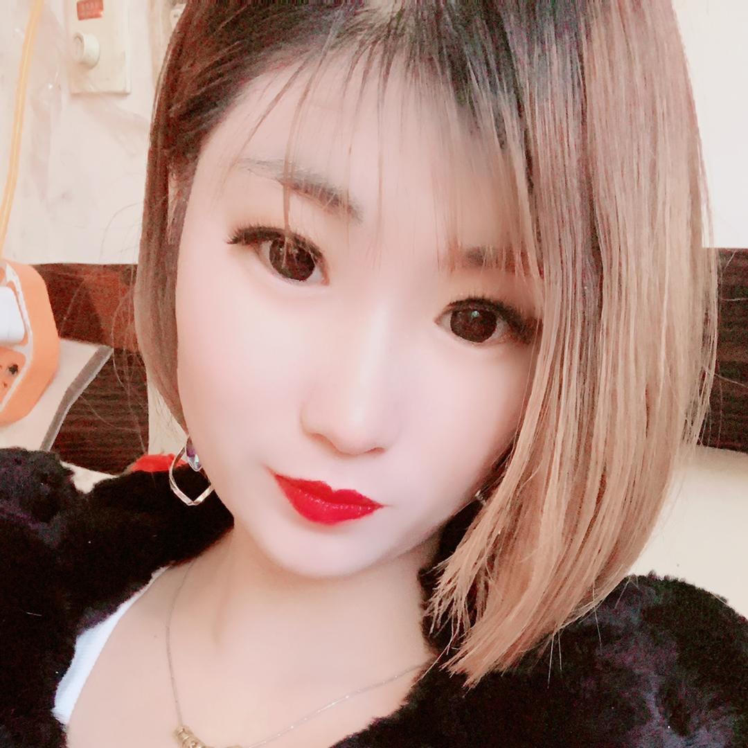 美女也霸道（连赞拉黑）