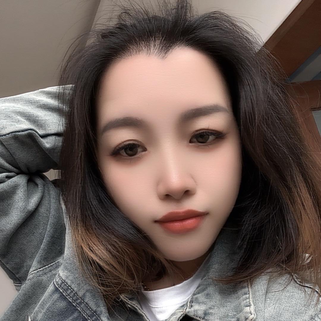 🥀☂゛时光浅浅笑