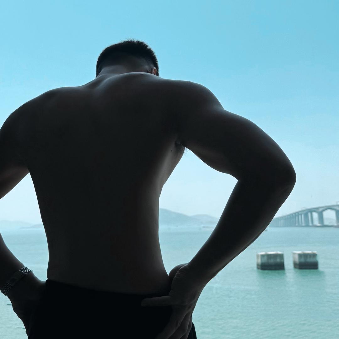 刘颜铭