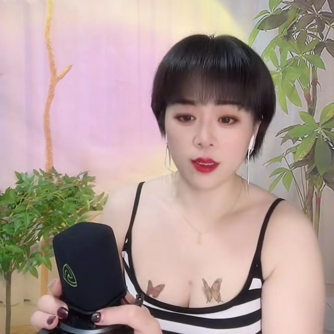 小玲🎤（伤感歌曲）