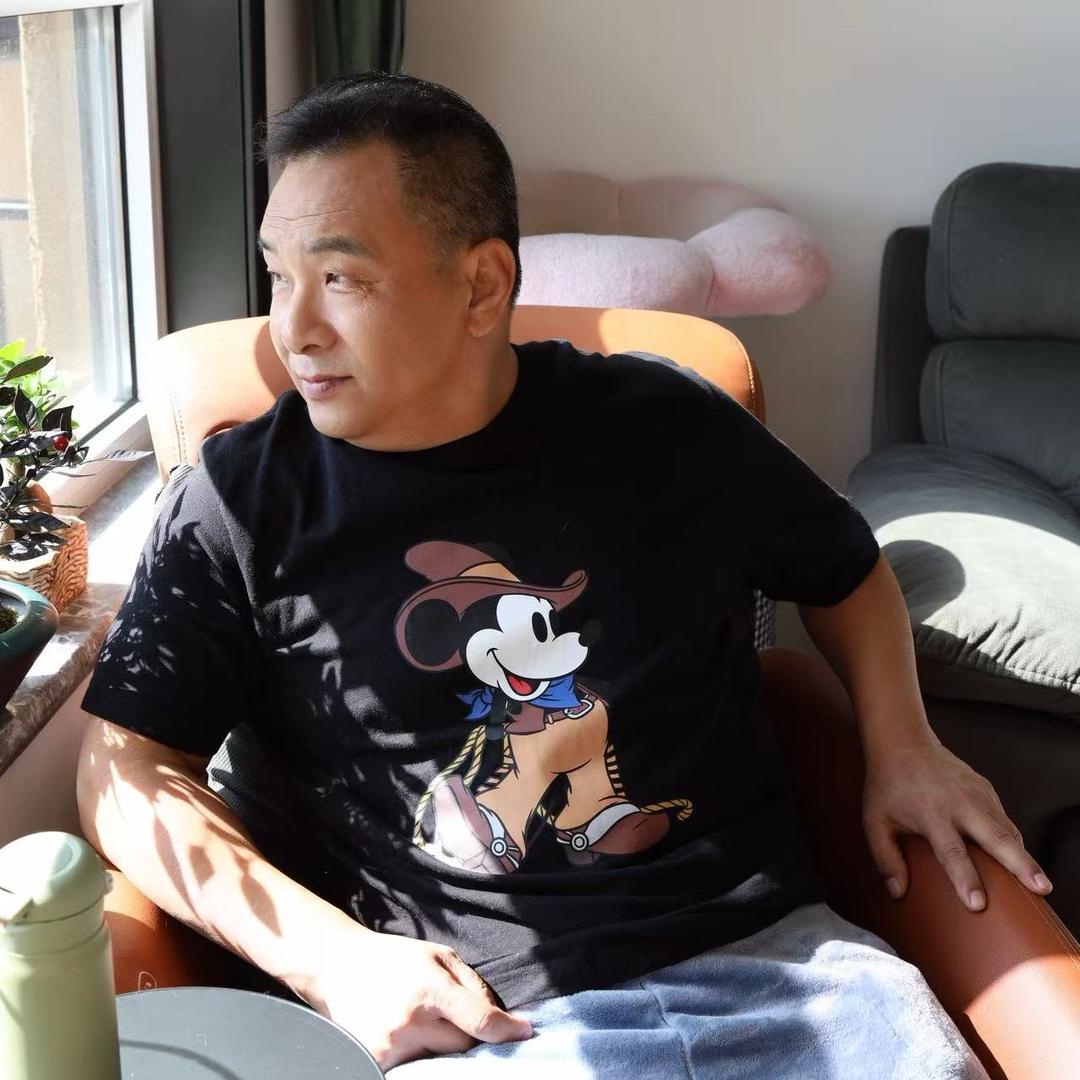 🎬李伟