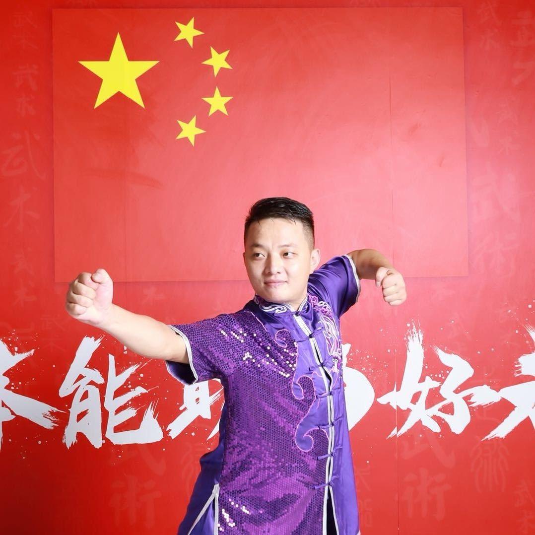 萌武星 谢教练