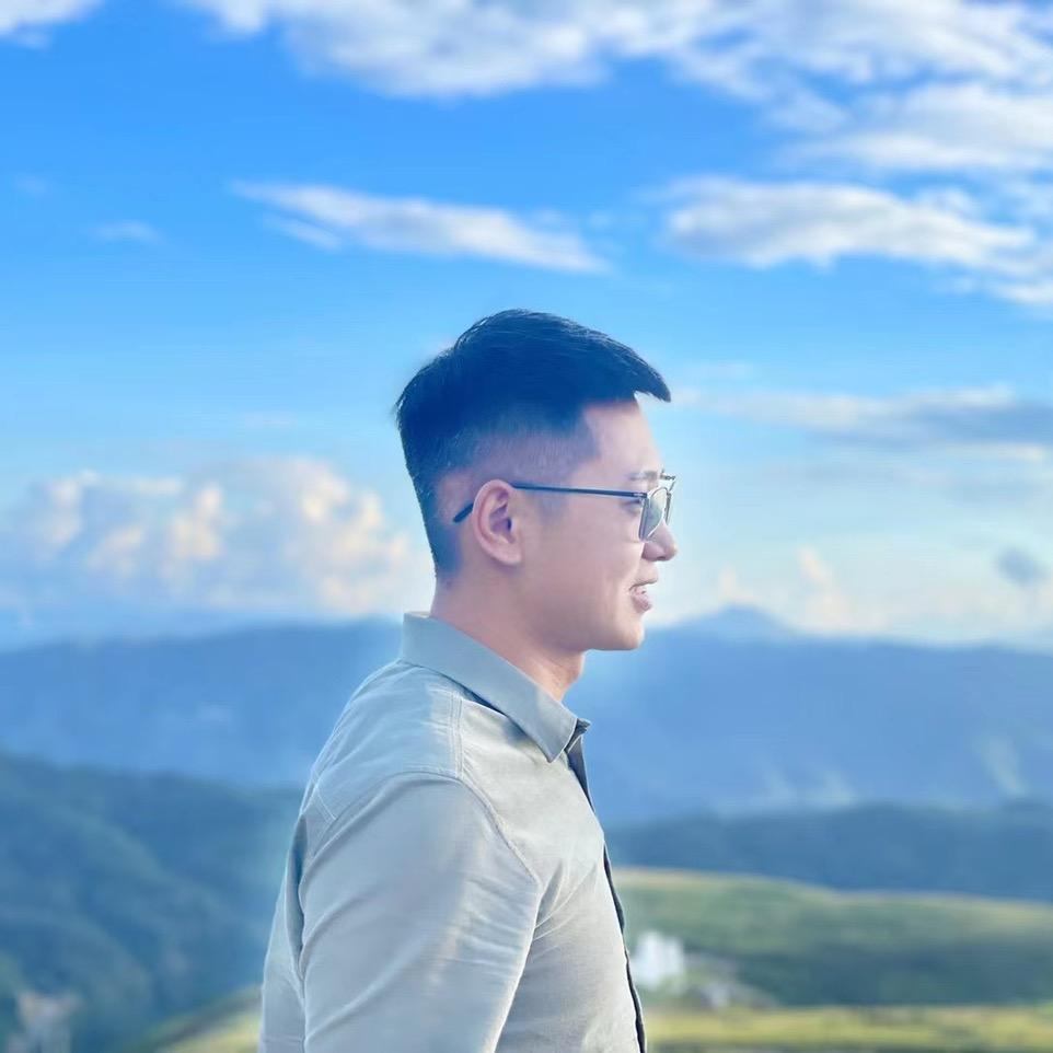 版纳一眼镜哥房产咨询