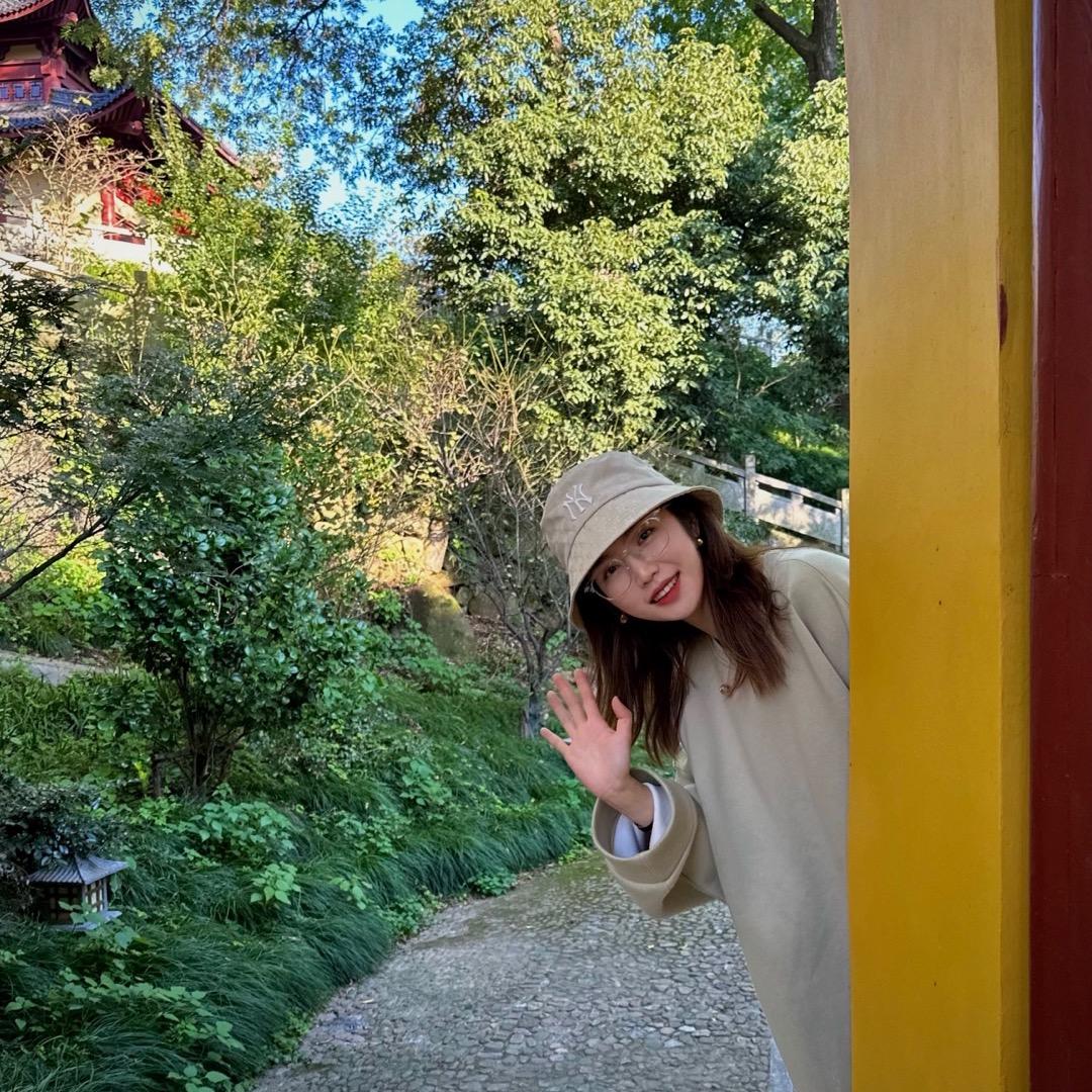 板板小号（幼棉光年童装)