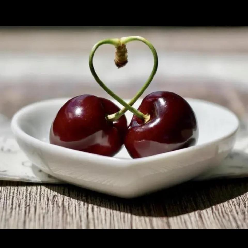 Cherry Uncle