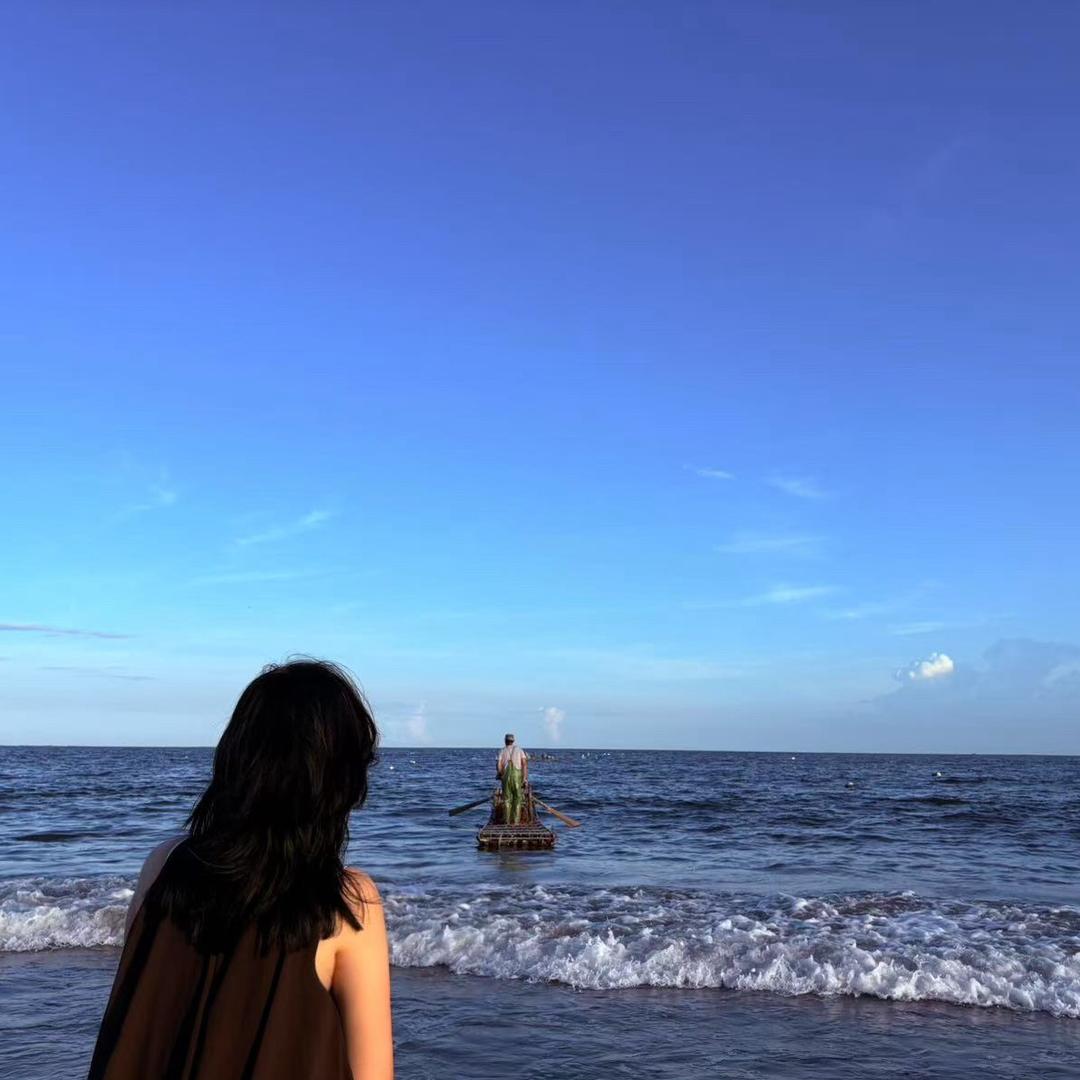 积极向上 又有点偏见