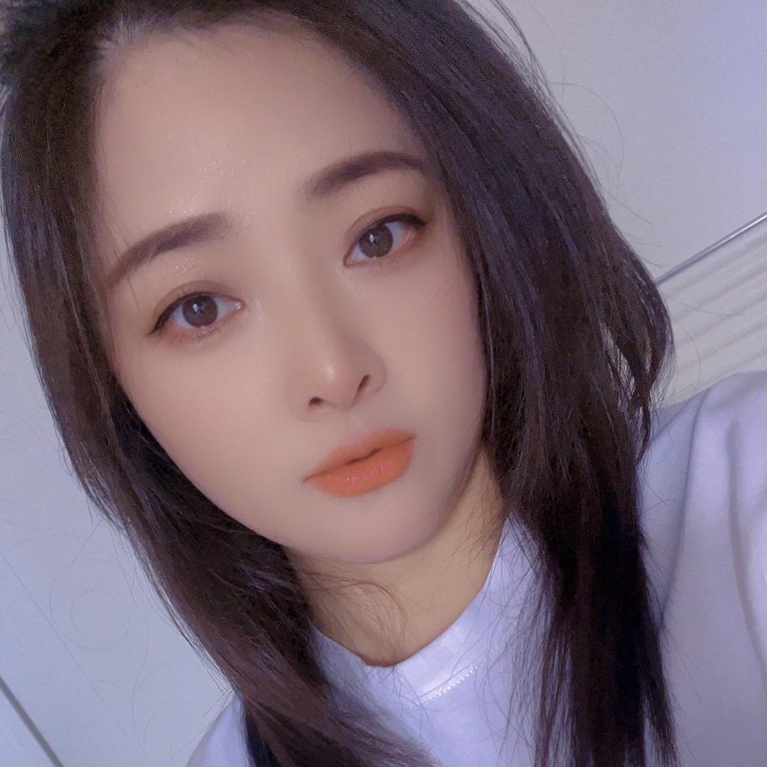 蒋·J❛‿˂̵✧ iang