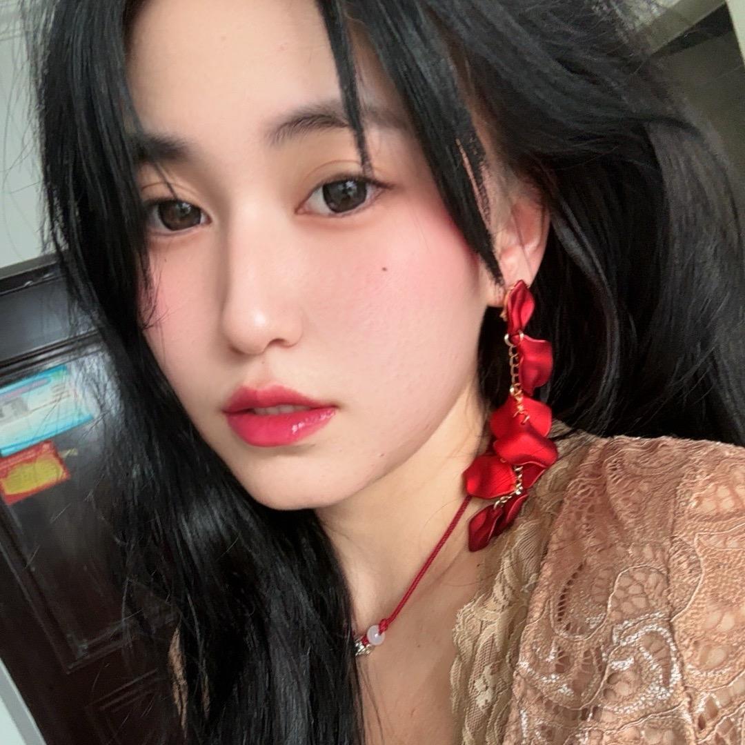 摆烂小鱼.