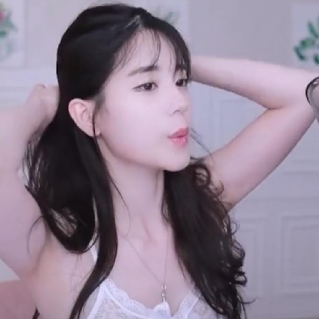 孤夜听雨（出国30天）