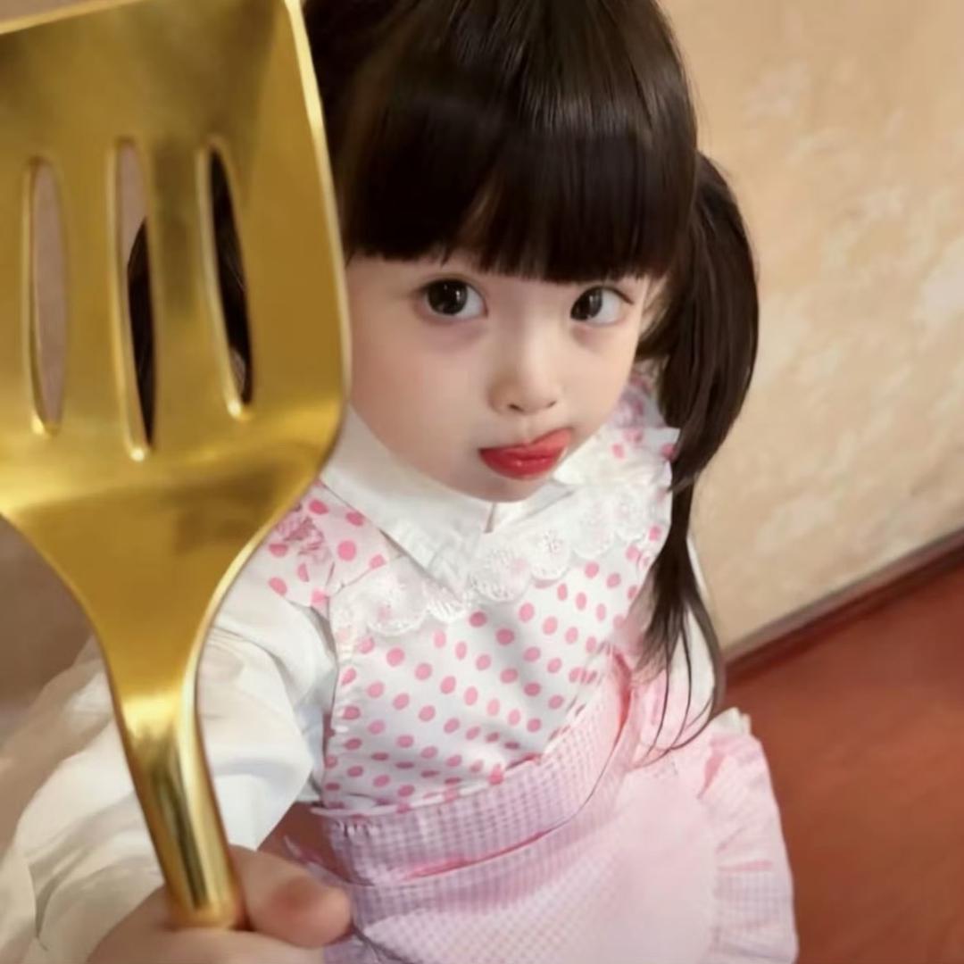 她天真的以为这一切都无所谓