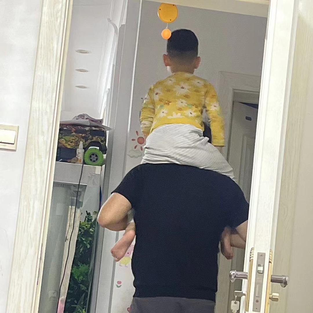 定制设计师大旭