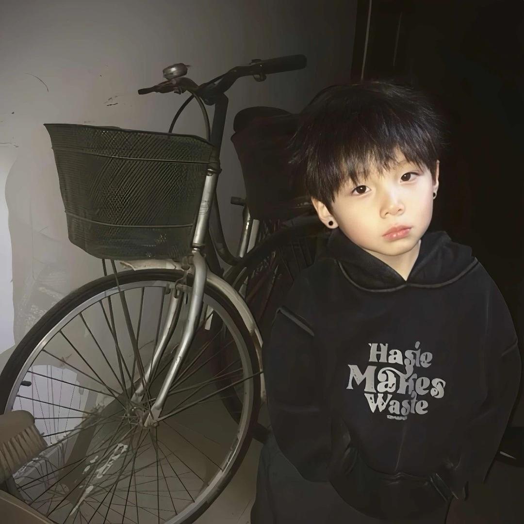 鼠鼠爱吃烂苹果