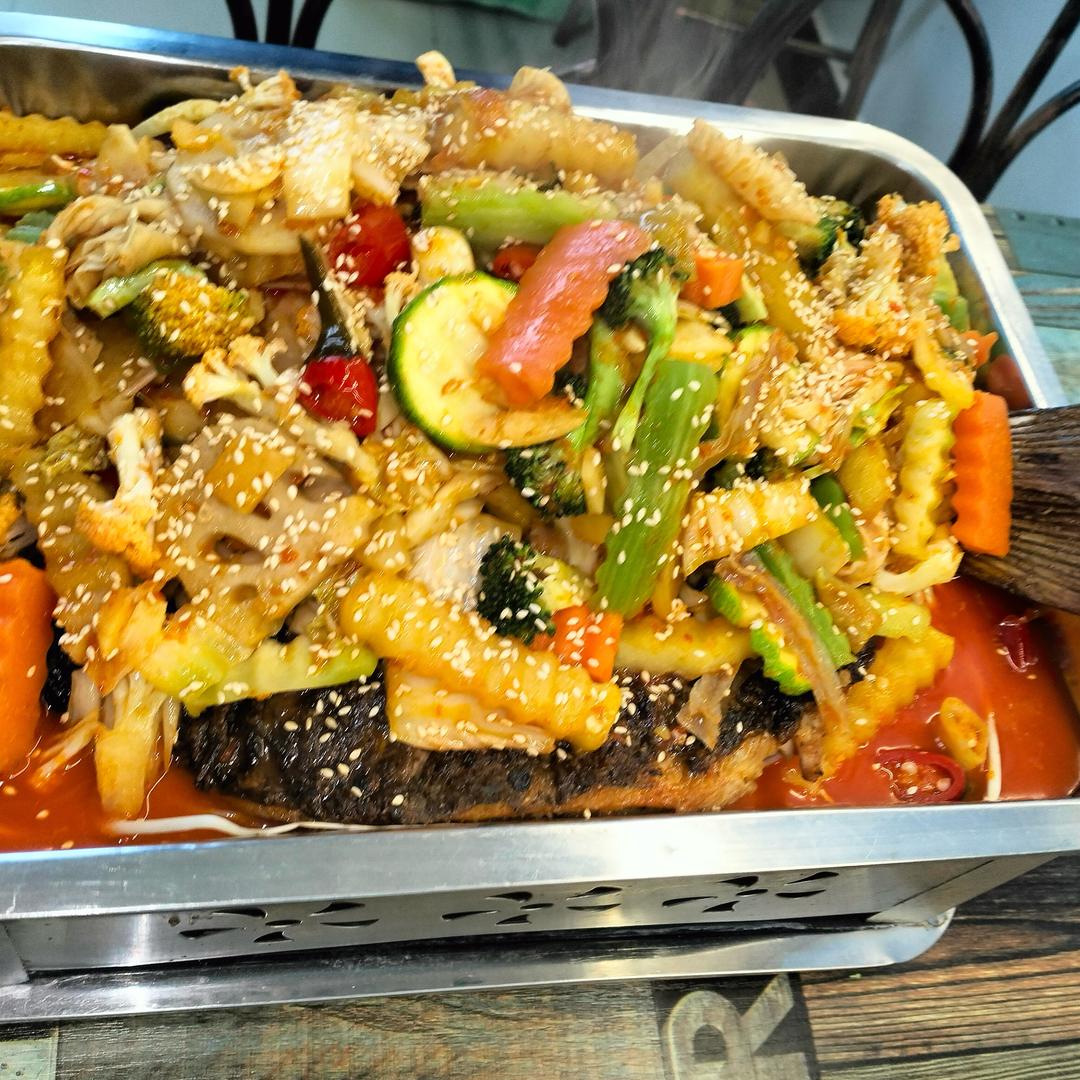 勐仑吉佳万州烤鱼