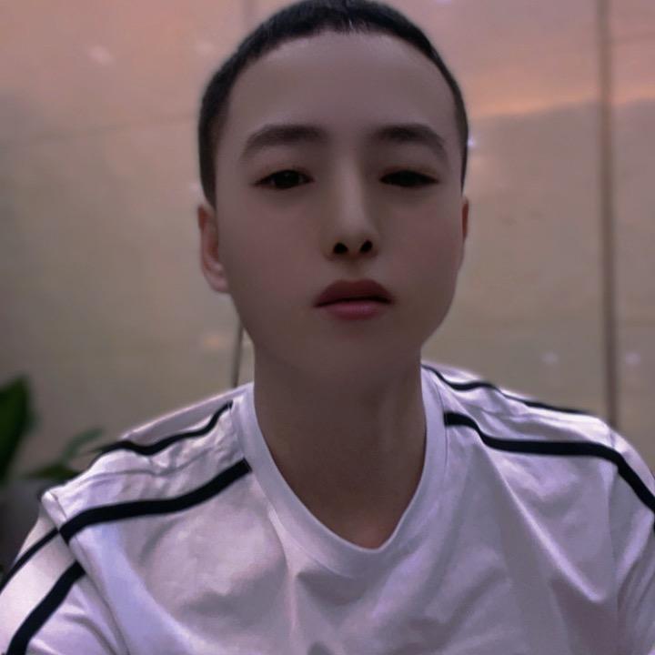 <阿勇>