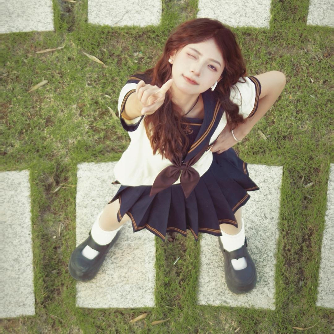 卖搅拌站的小女孩