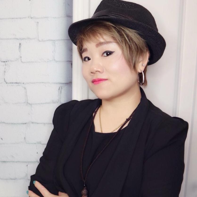 Lili一8008八佰伴创意总监