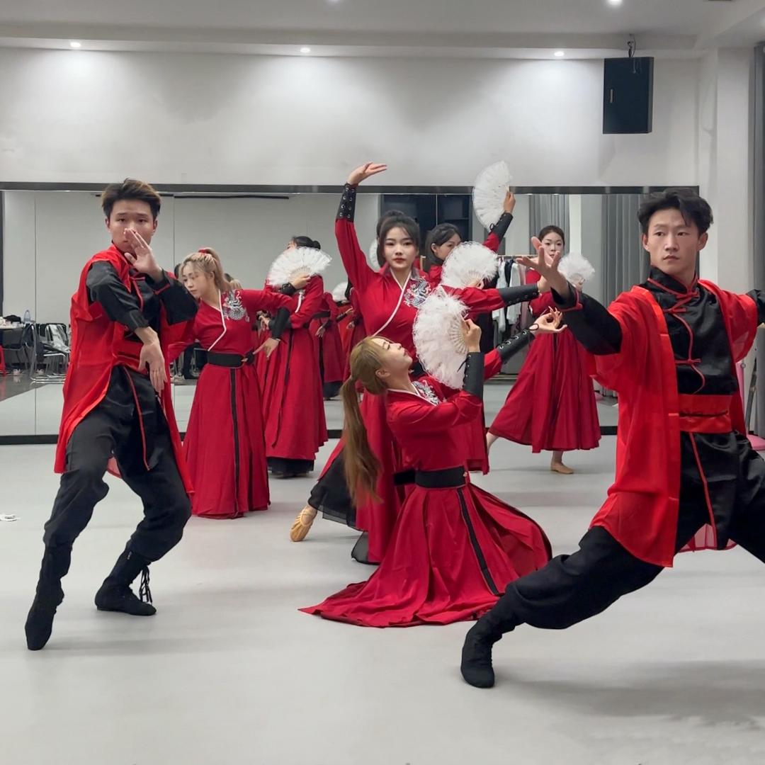 九月天演艺经纪公司