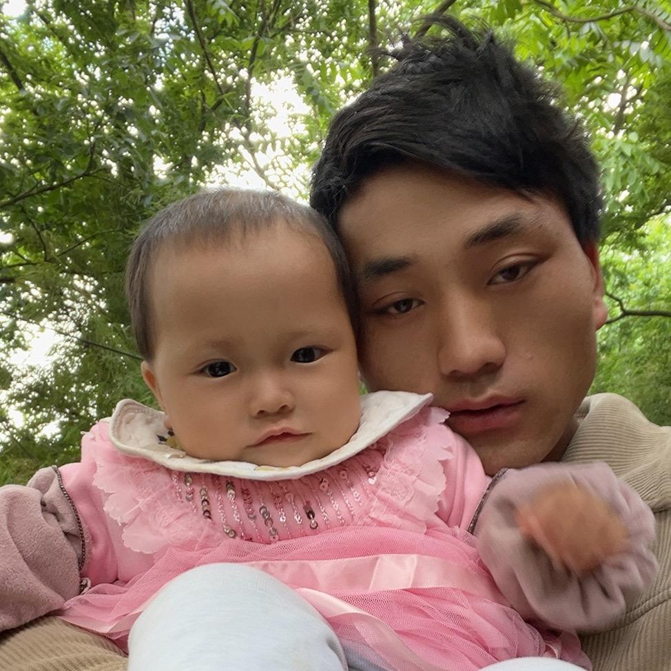 山哥小陈单亲