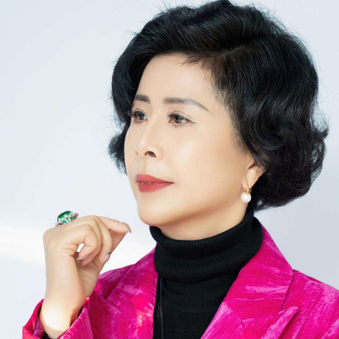 泽龙奶奶