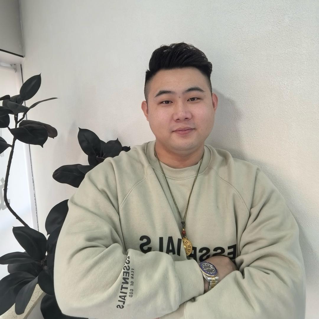 李老板卖折叠屏商务手机