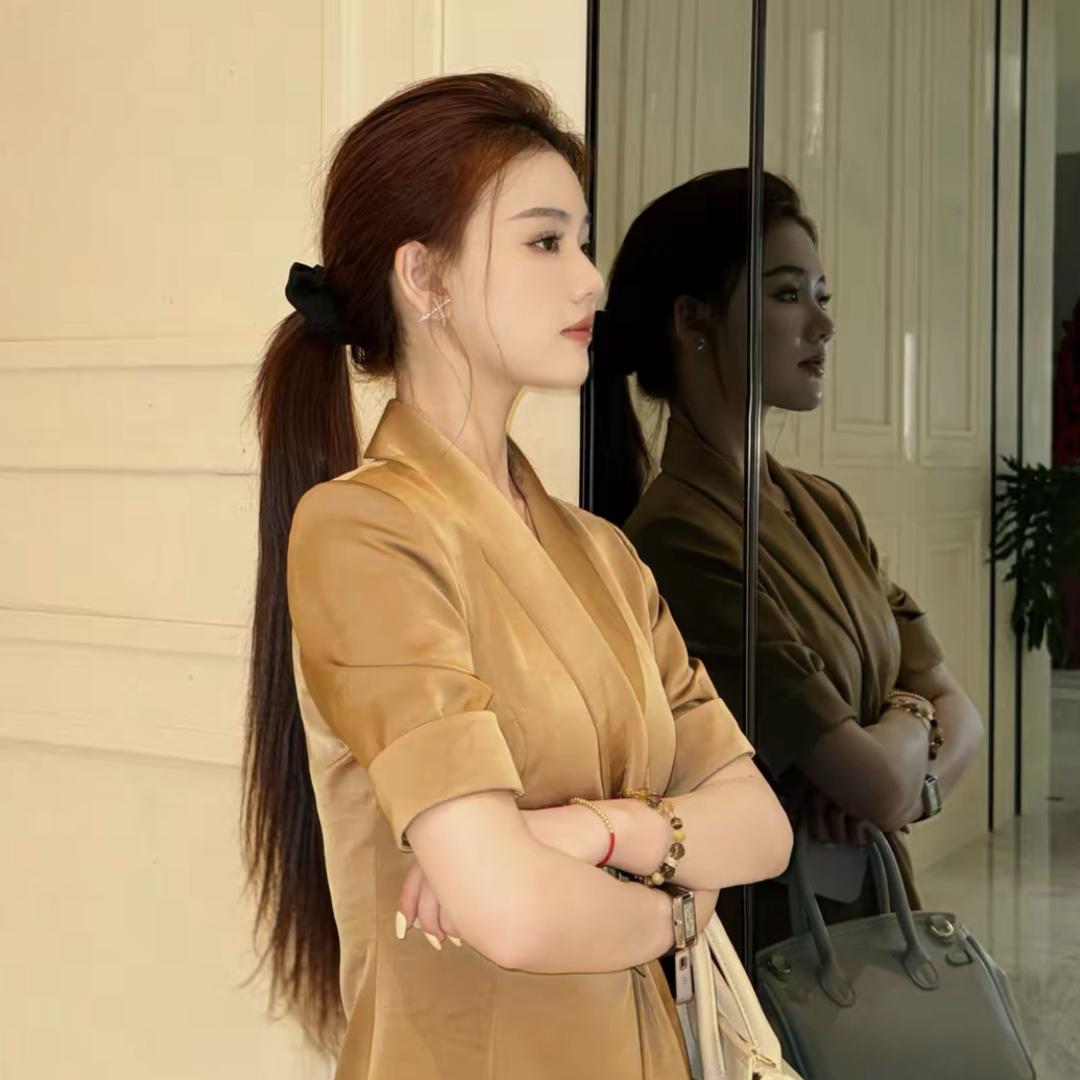 丽丽时赏穿搭