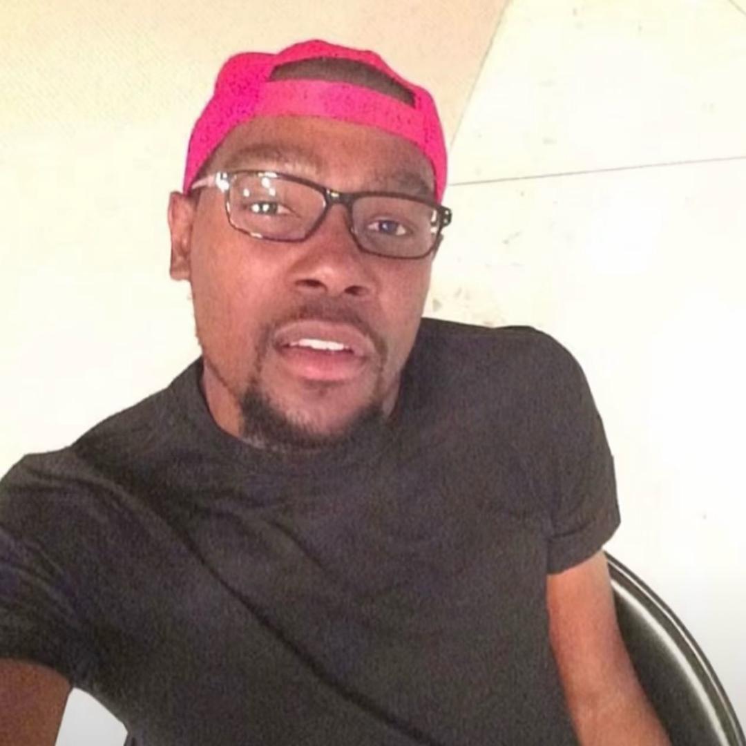 拦路雨偏似雪花