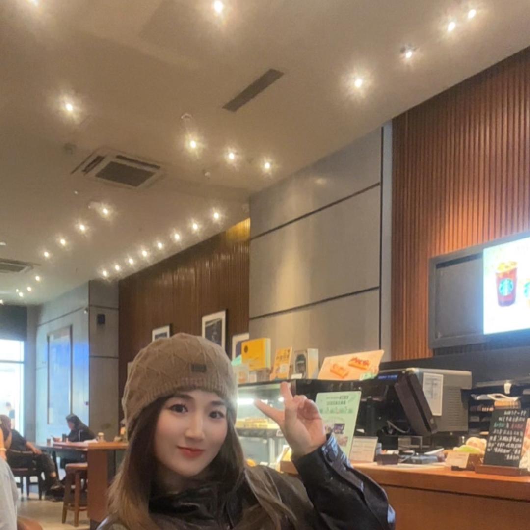 纪小姐服饰