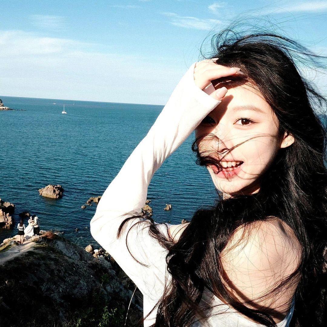 对着太阳说笑☀