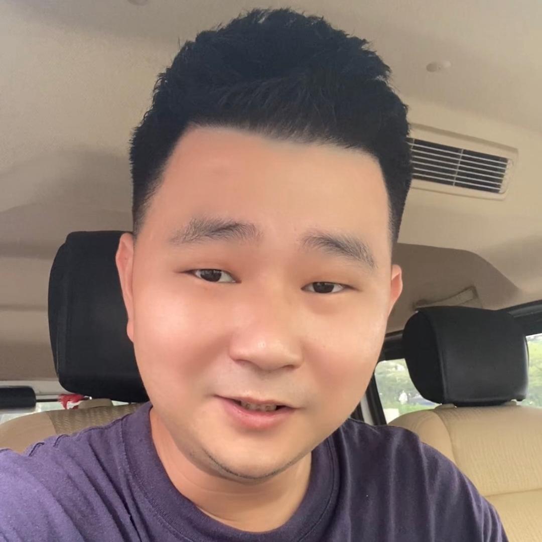小眼老陈