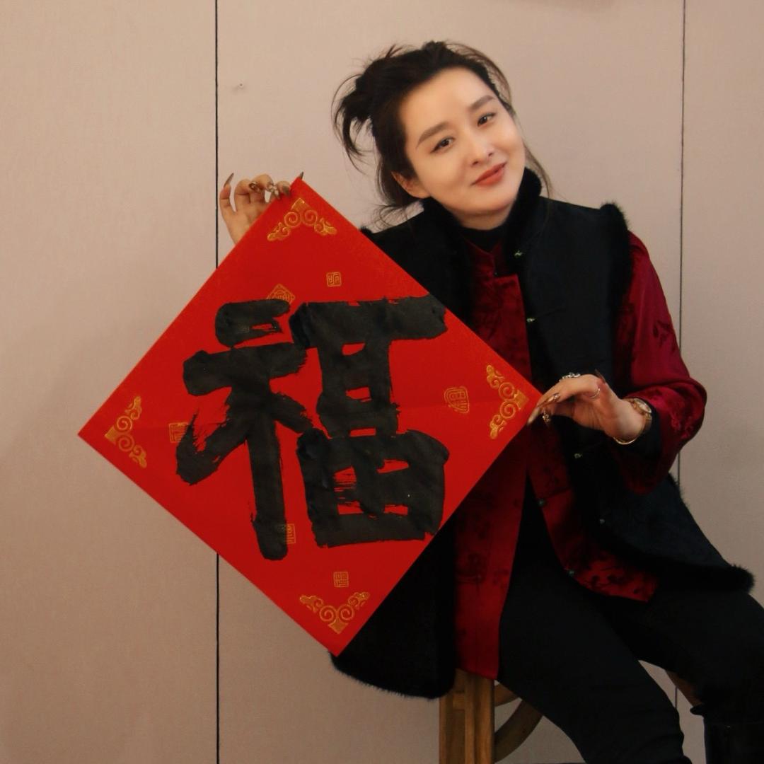 胡总上班了