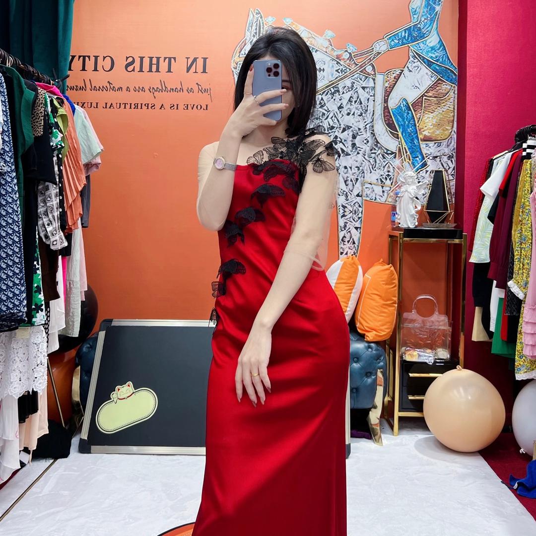 深圳市南山区黛儿传奇服饰鞋包店