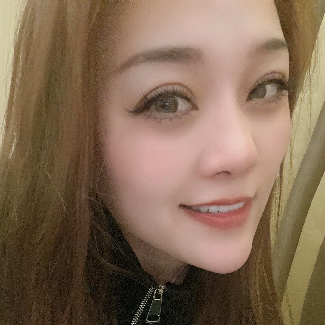 歌蕊服饰