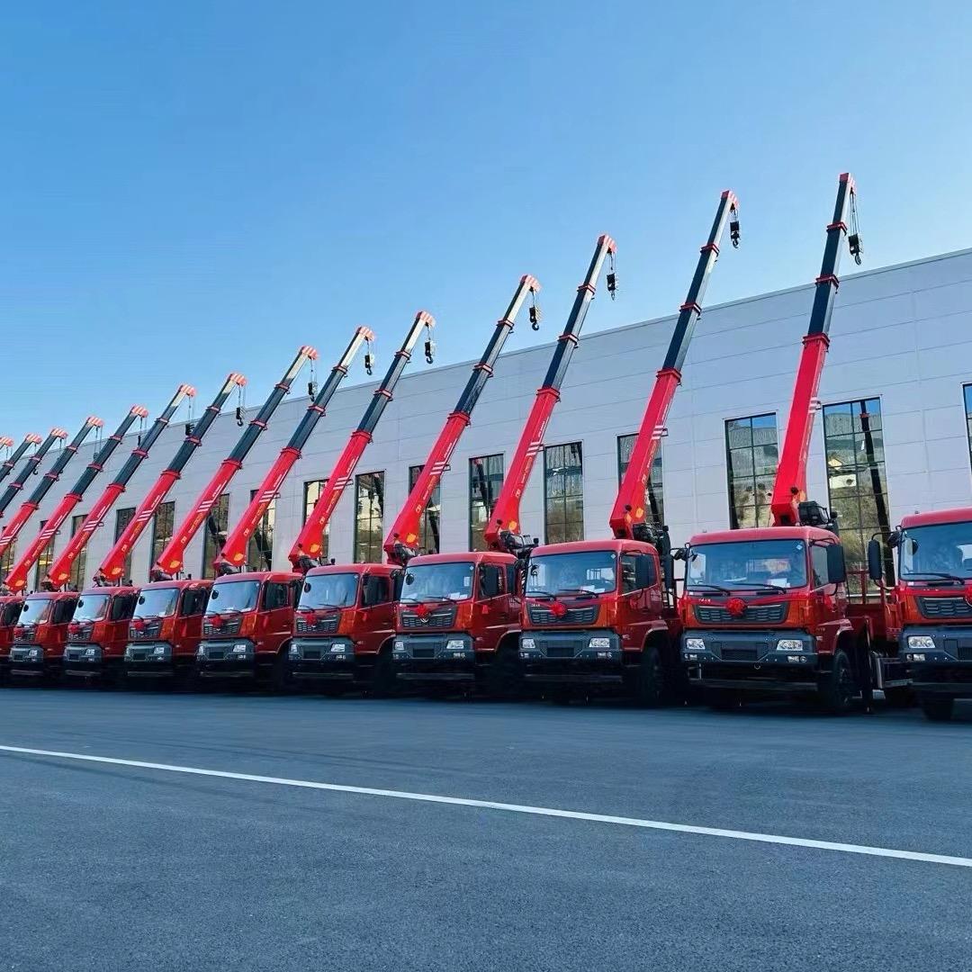 载货车-随车吊（搬运工）