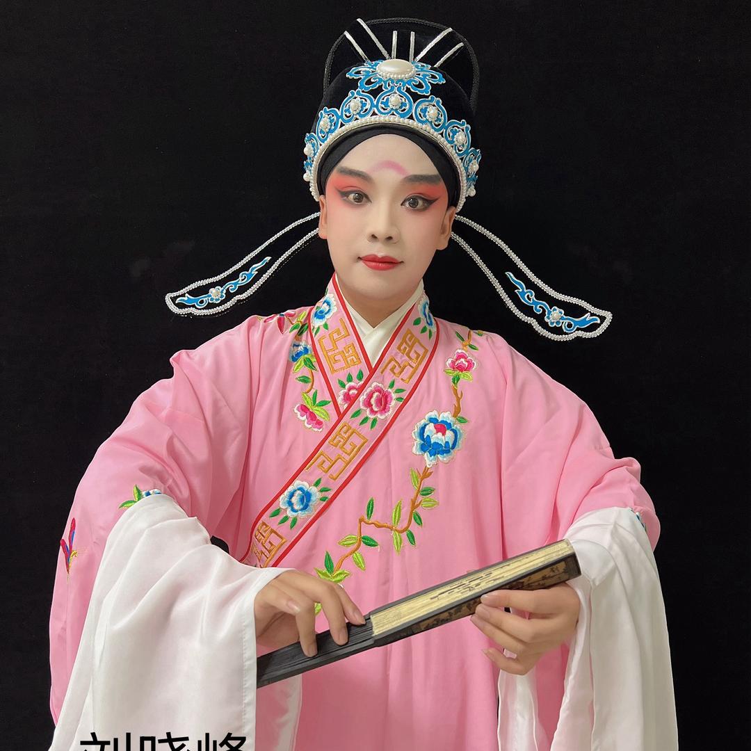 哼哼~刘小丰