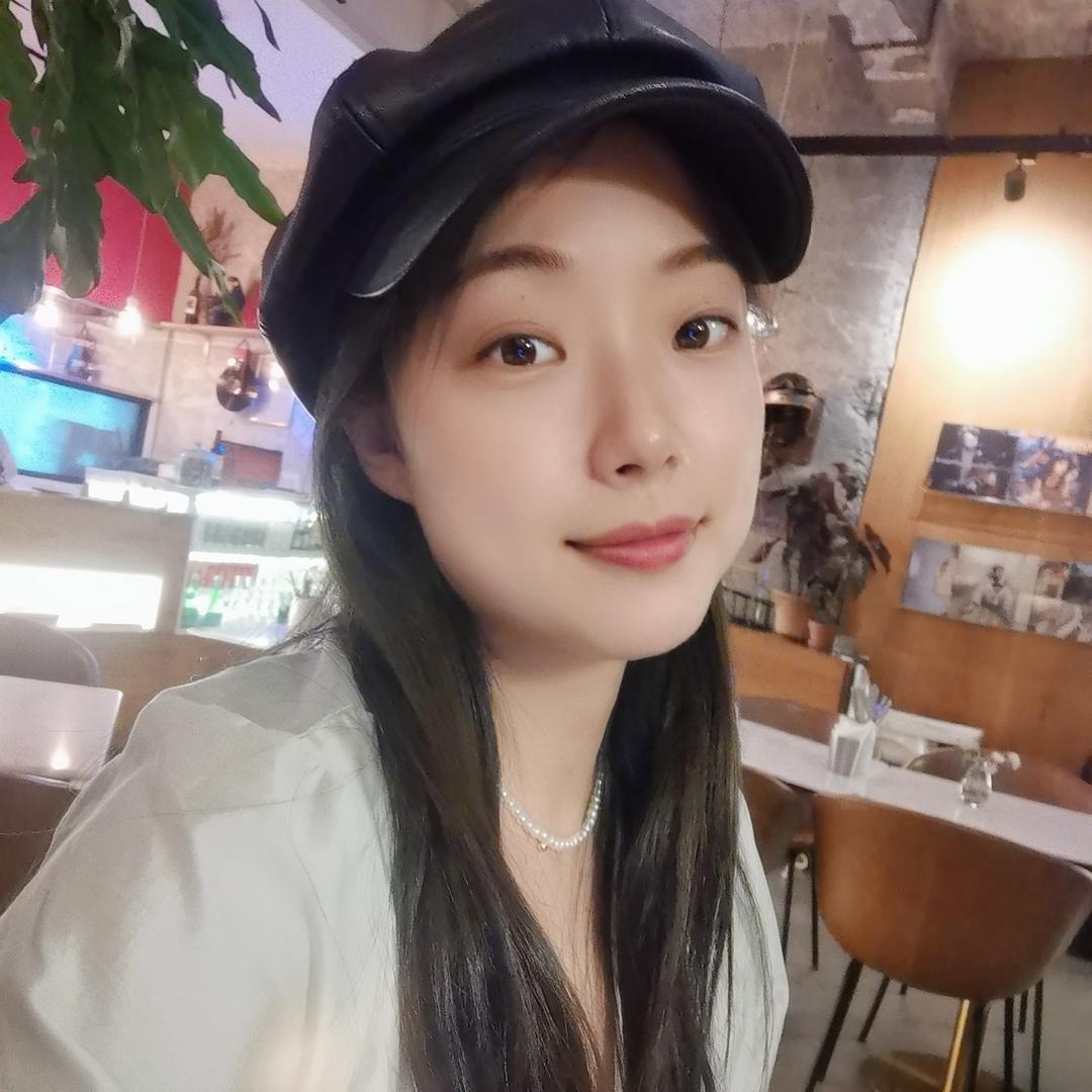 美少女爱睡觉